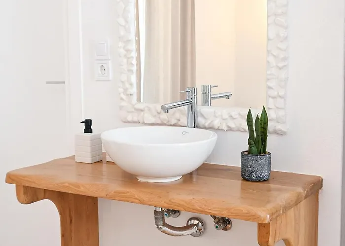 Niki Gæstehus Adamantas