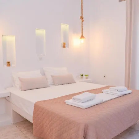 Guest house Niki Adamantas (Milos)