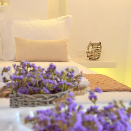 Guest house Niki Adamantas (Milos)